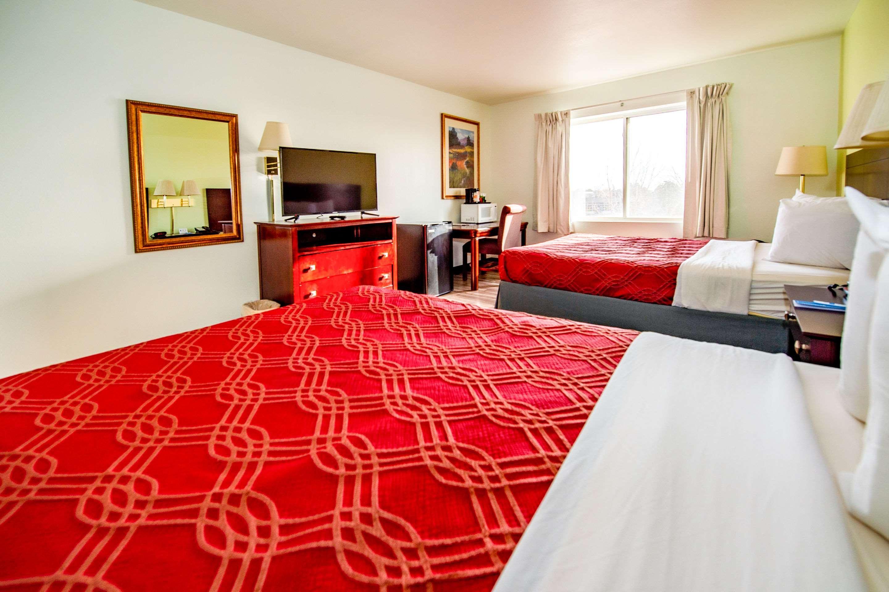 Rodeway Inn Central Колорадо Спрингс Екстериор снимка