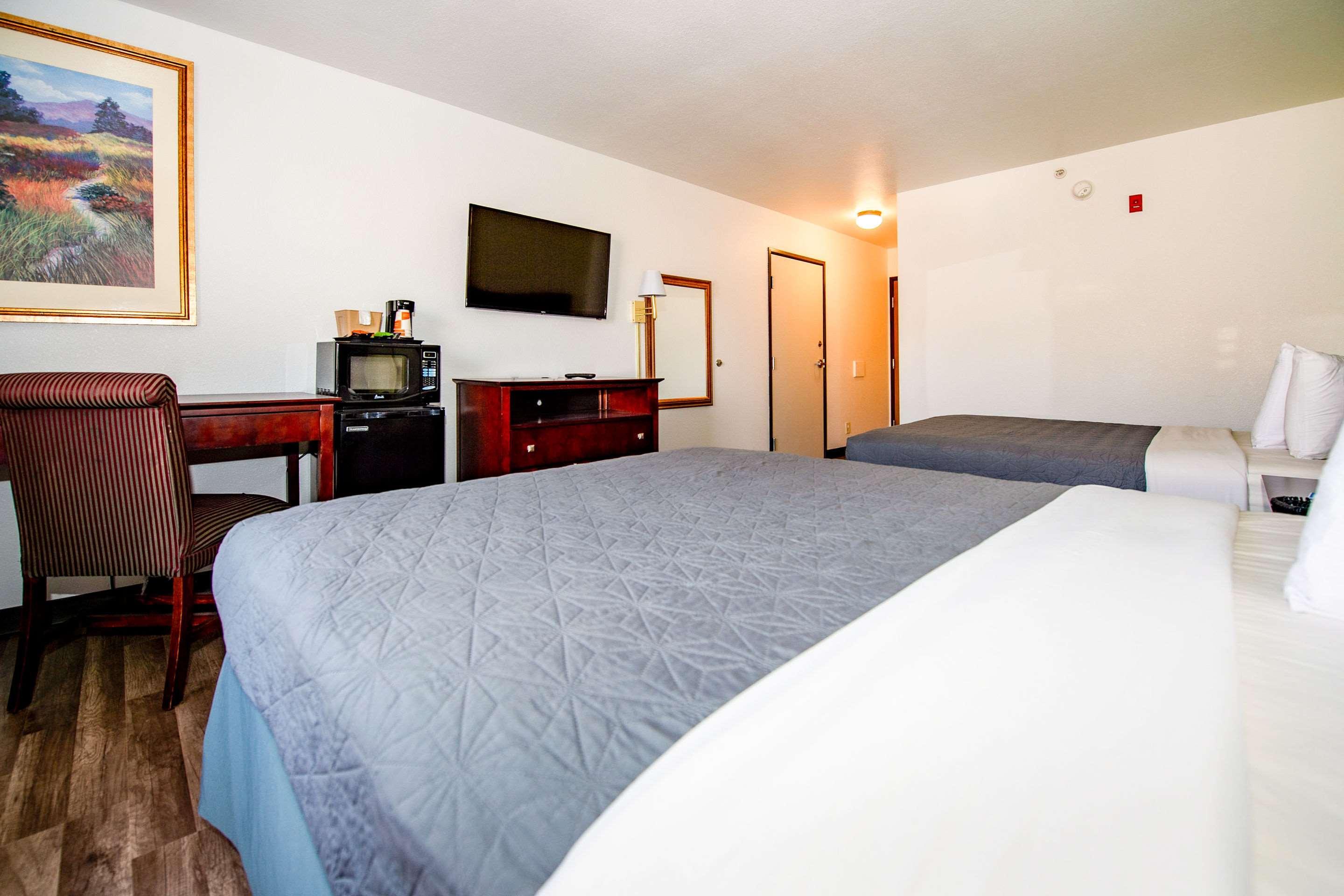 Rodeway Inn Central Колорадо Спрингс Екстериор снимка