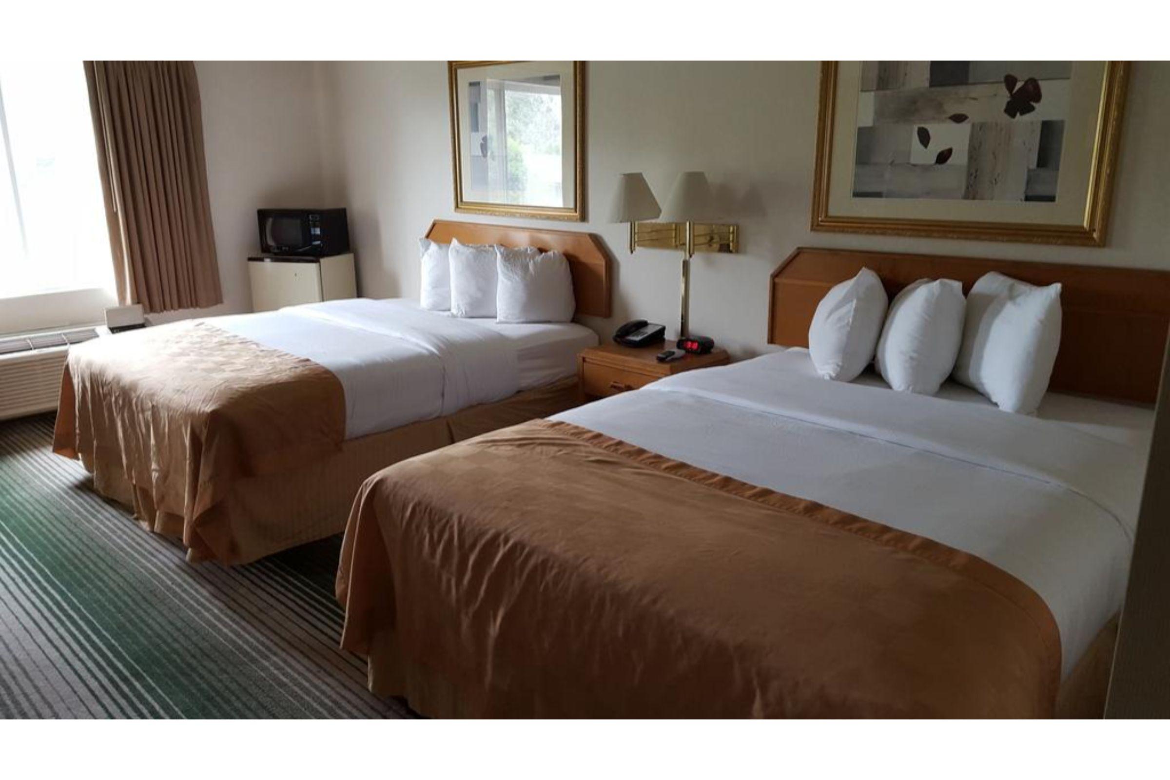 Rodeway Inn Central Колорадо Спрингс Екстериор снимка